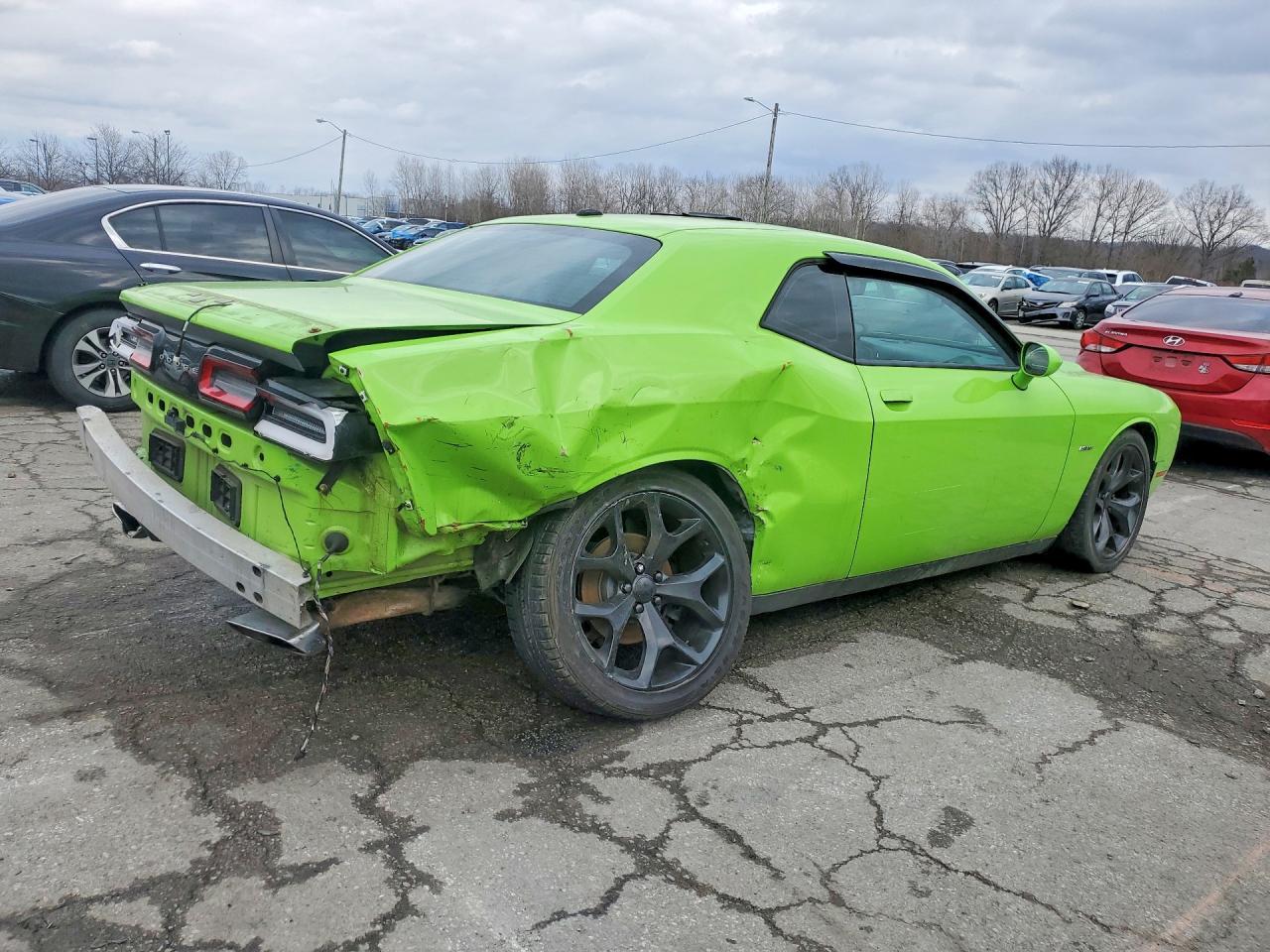2015 Dodge Challenger Sxt - Фото 3