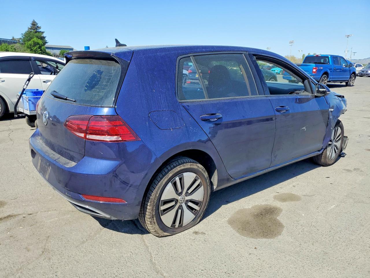 2019 Volkswagen E-Golf Se - Фото 3