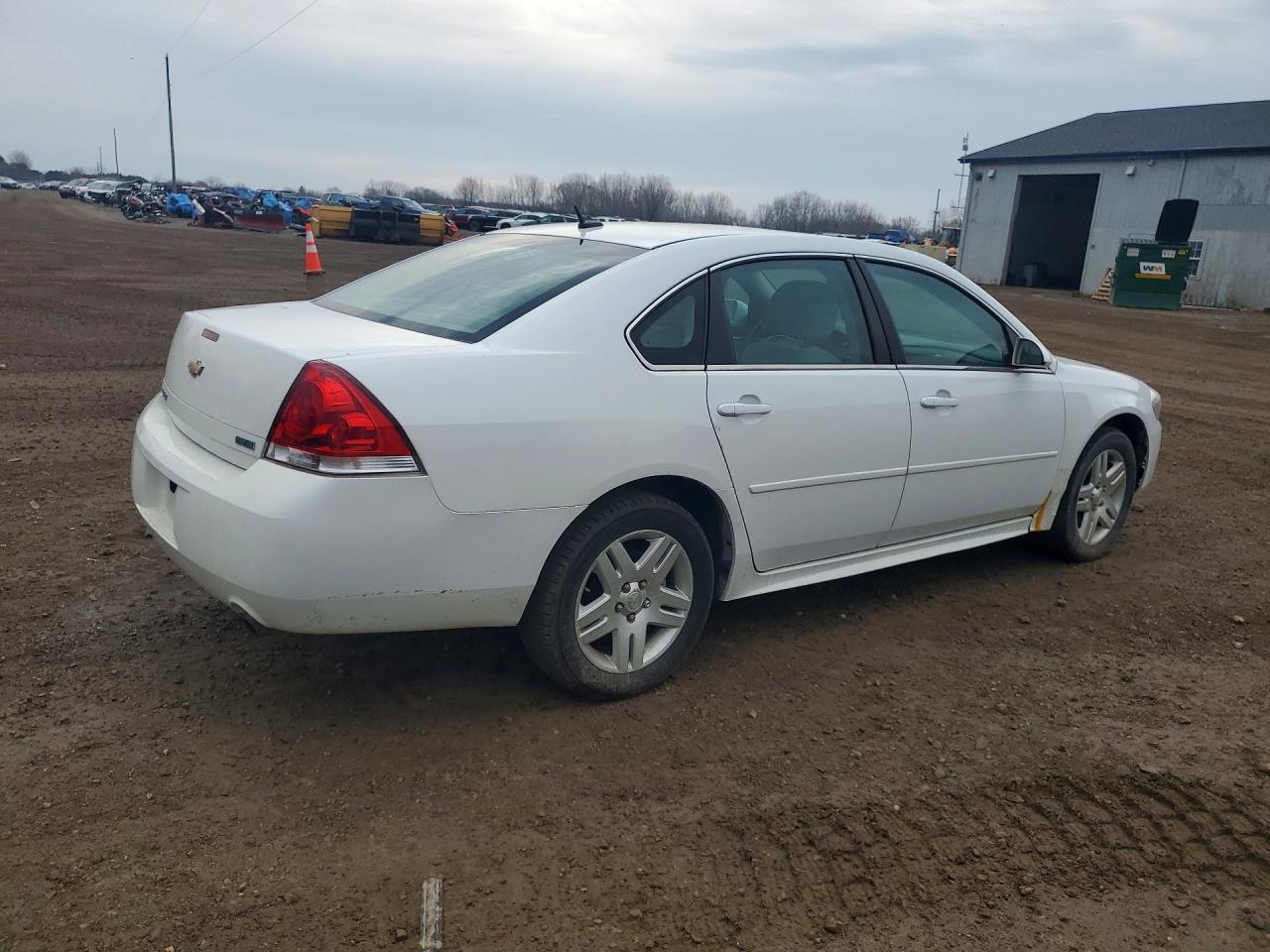 2013 Chevrolet Impala Lt - Image 3