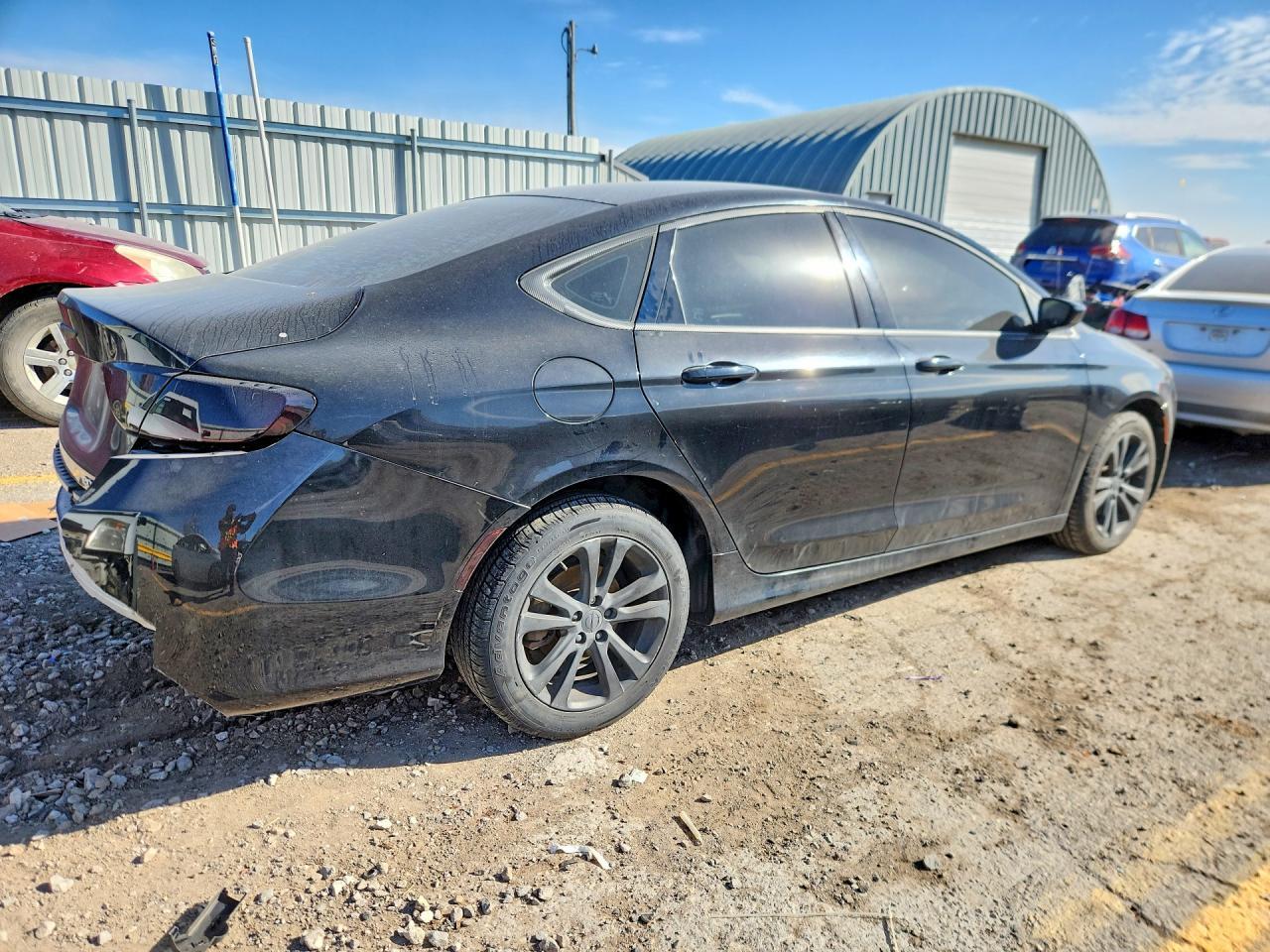 2016 Chrysler 200 Limited - Фото 3