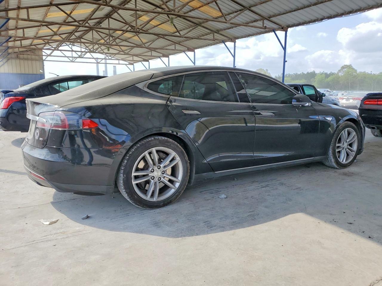 2013 Tesla Model S - Фото 3