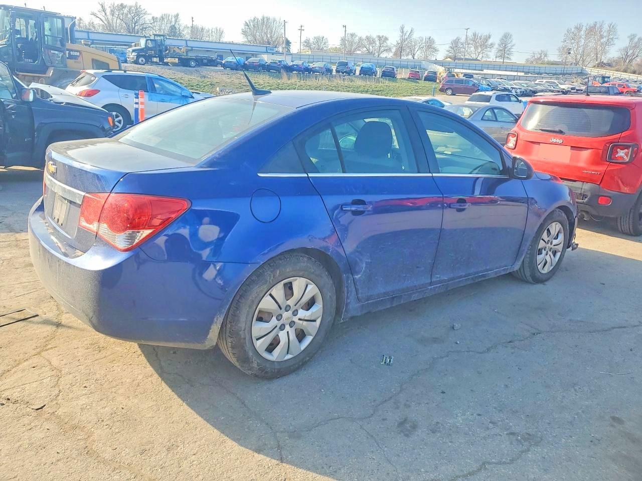 2012 Chevrolet Cruze Ls - Фото 3