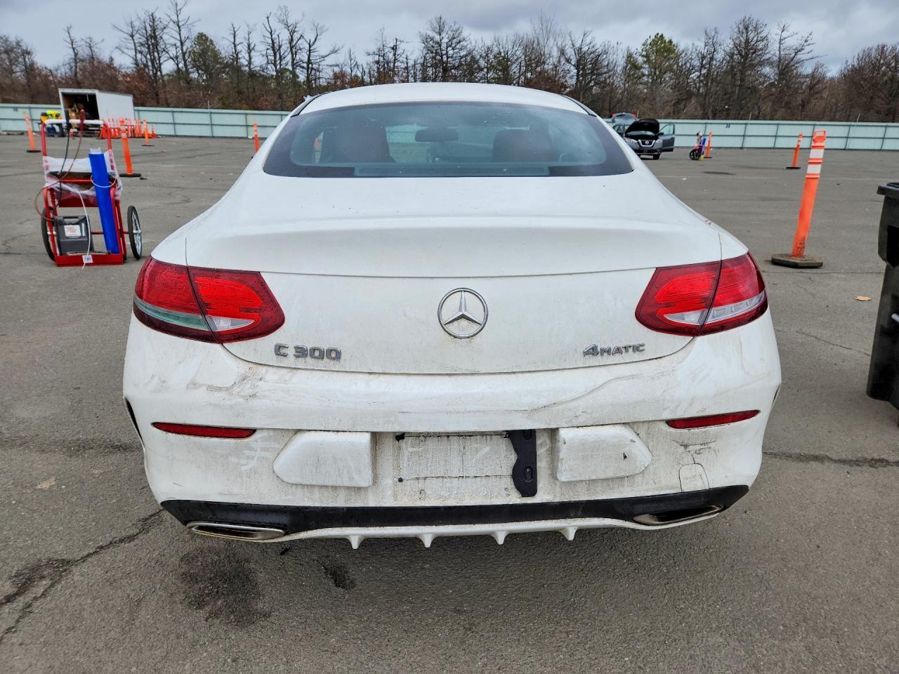 2017 Mercedes-Benz C 300 4Matic - Image 6