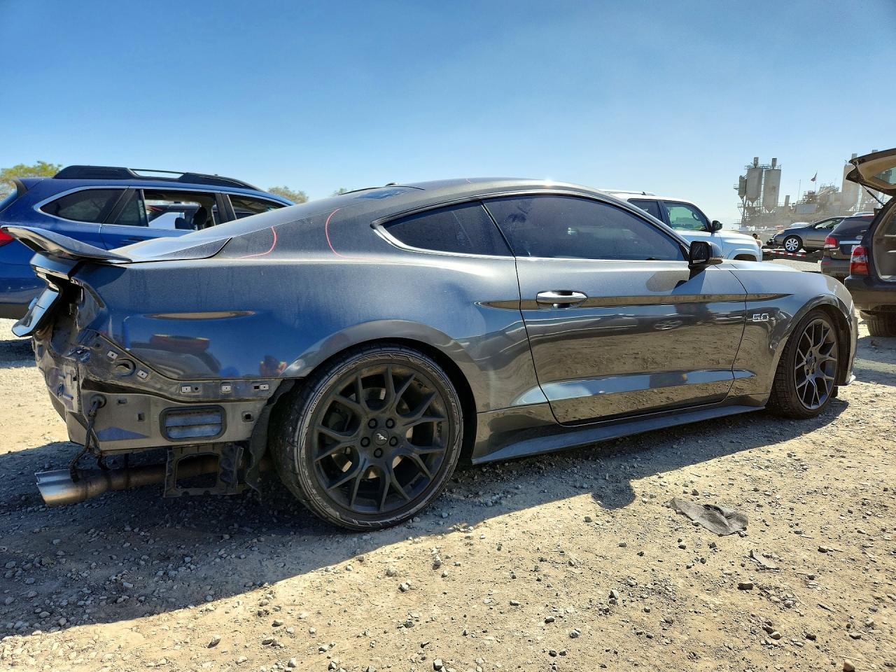 2020 Ford Mustang Gt - Фото 3