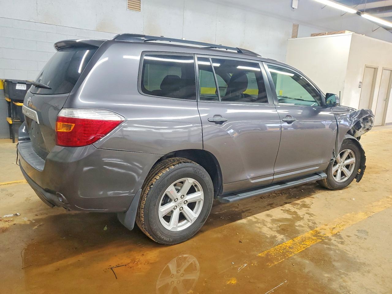 2010 Toyota Highlander Base - Фото 3