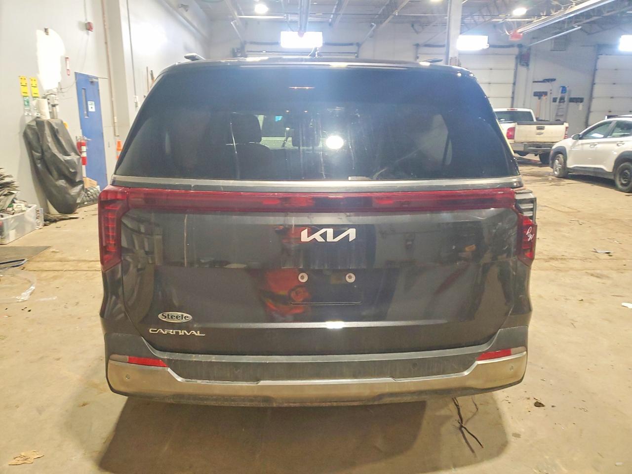 2025 Kia Carnival Ex - Фото 6