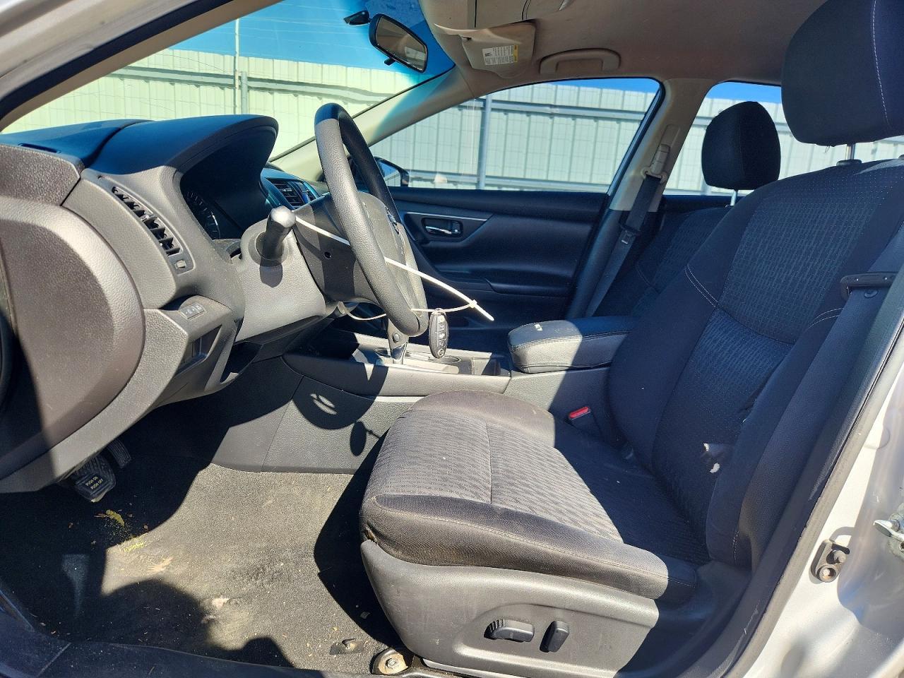 2016 Nissan Altima 2.5 S - Image 7