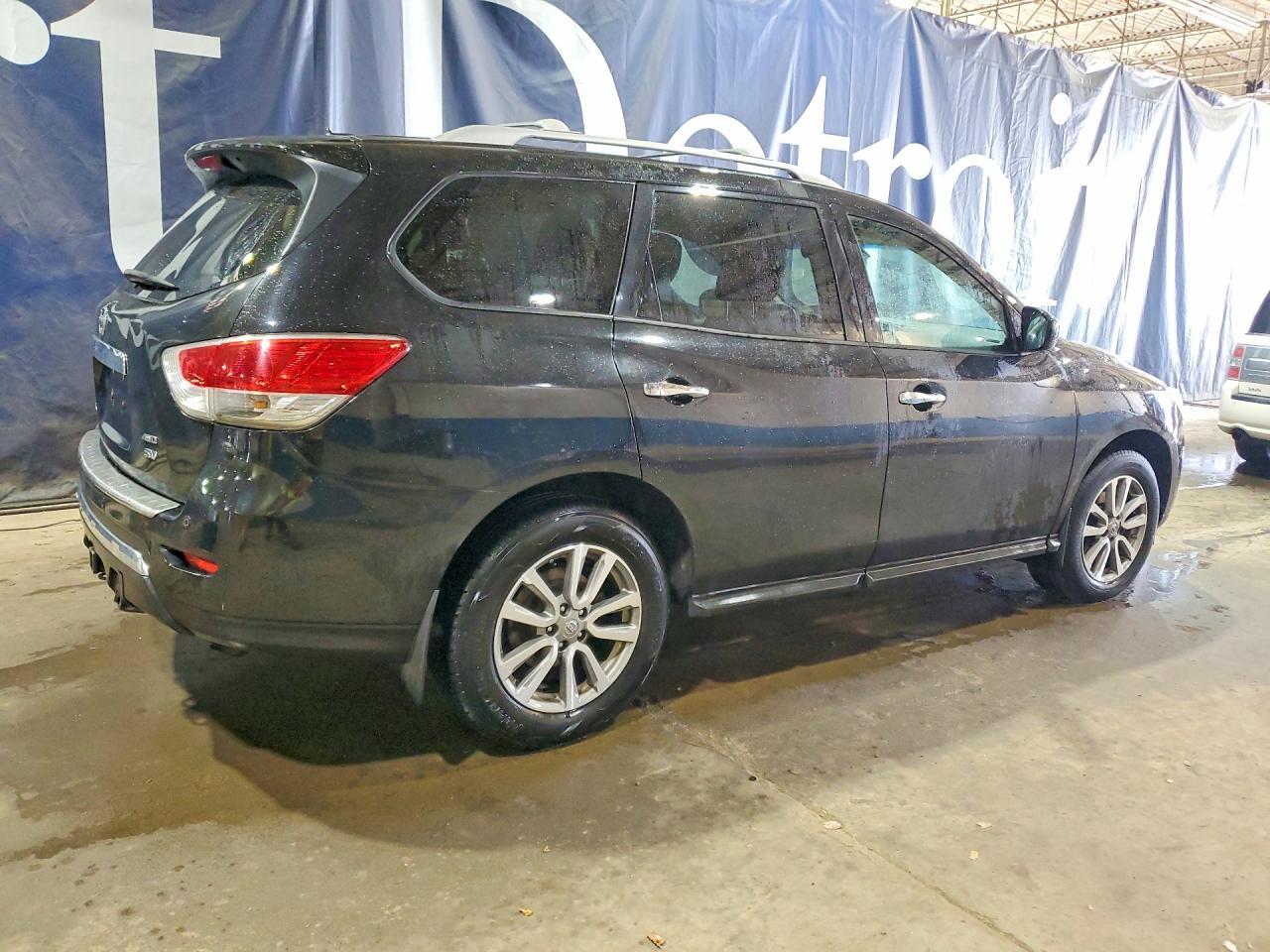 2016 Nissan Pathfinder Sv - Image 3