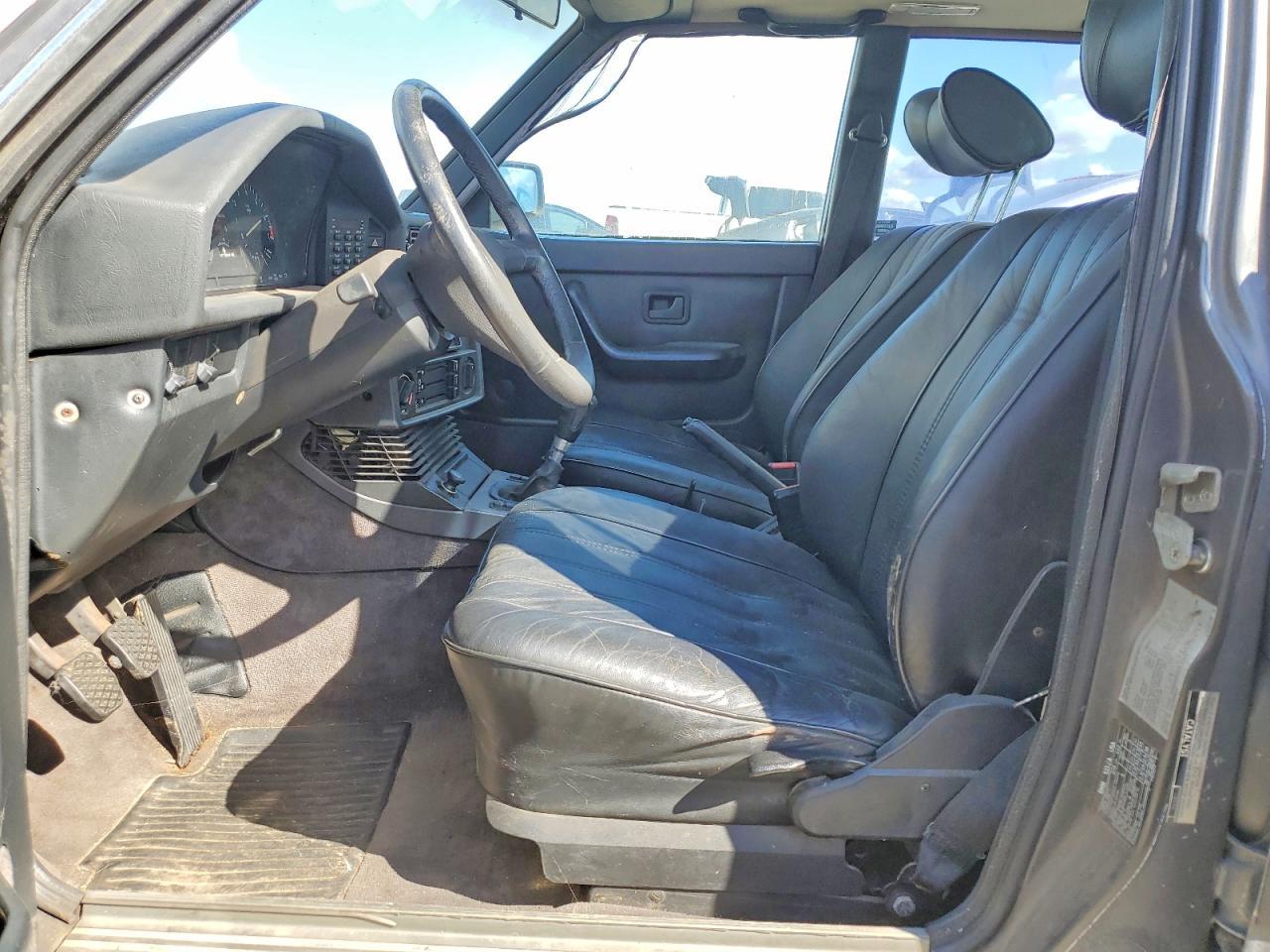 1986 BMW 3 Series - Фото 7