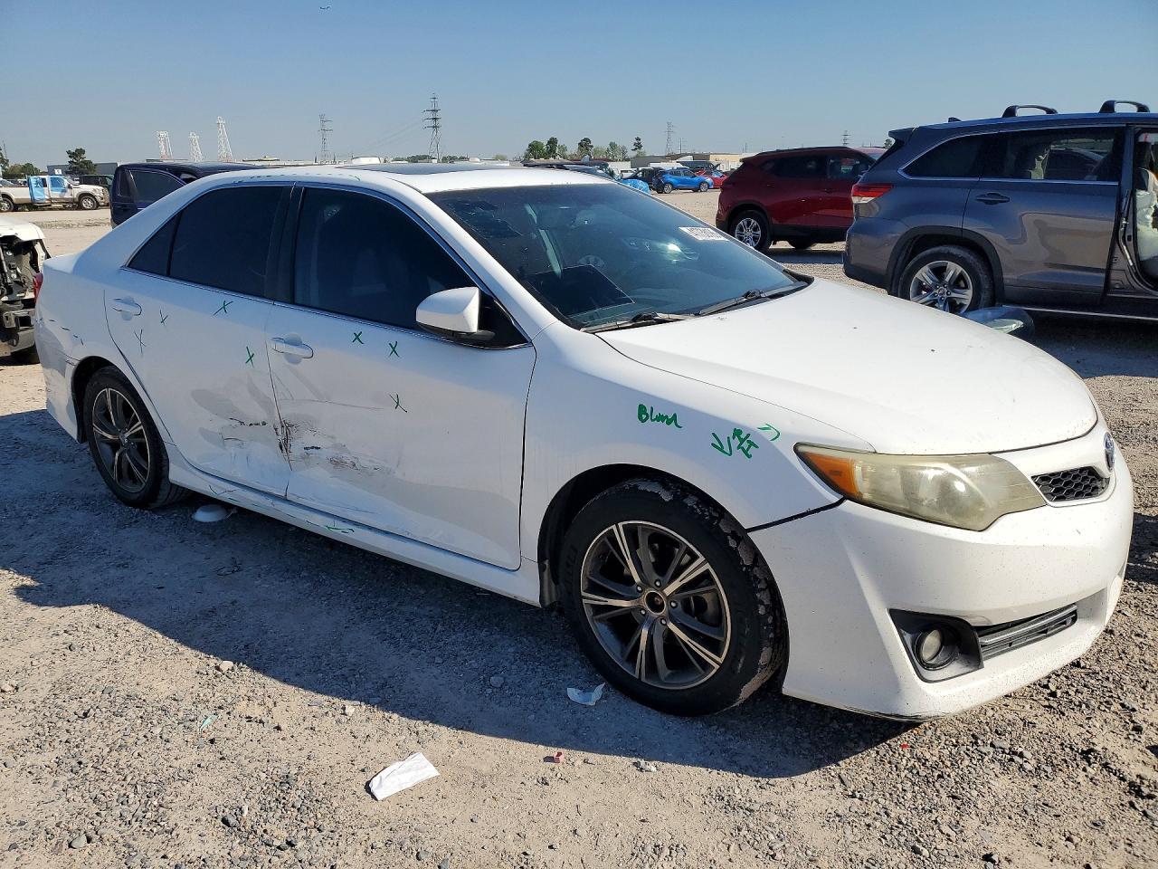 2013 Toyota Camry Se V6 - Image 4