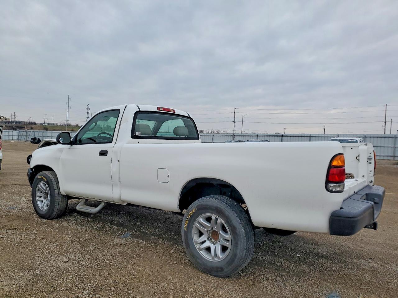 2001 Toyota Tundra Base - Image 2