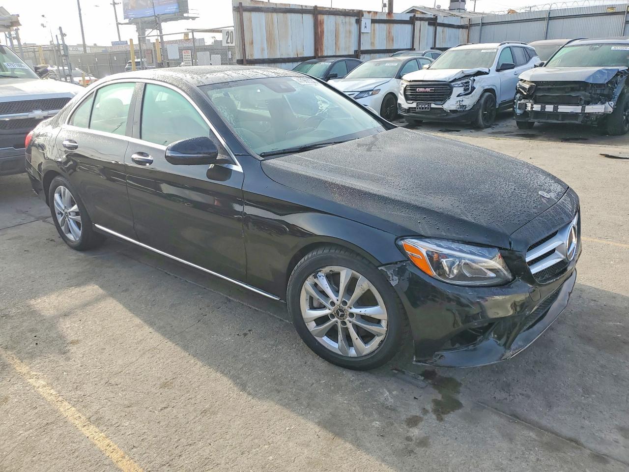 2020 Mercedes-Benz C 300 - Фото 4