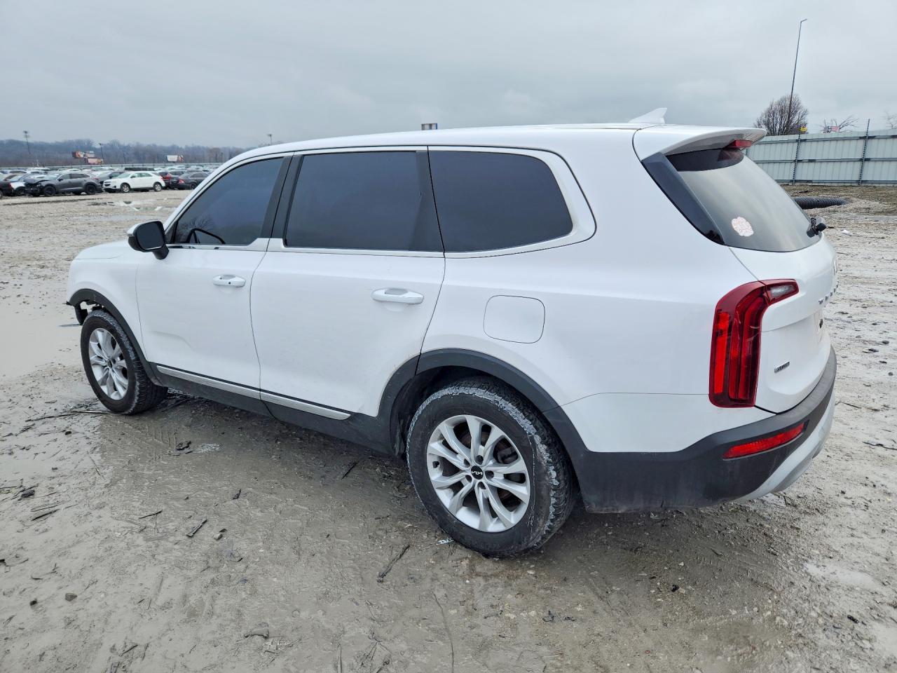 2022 Kia Telluride Lx - Image 2