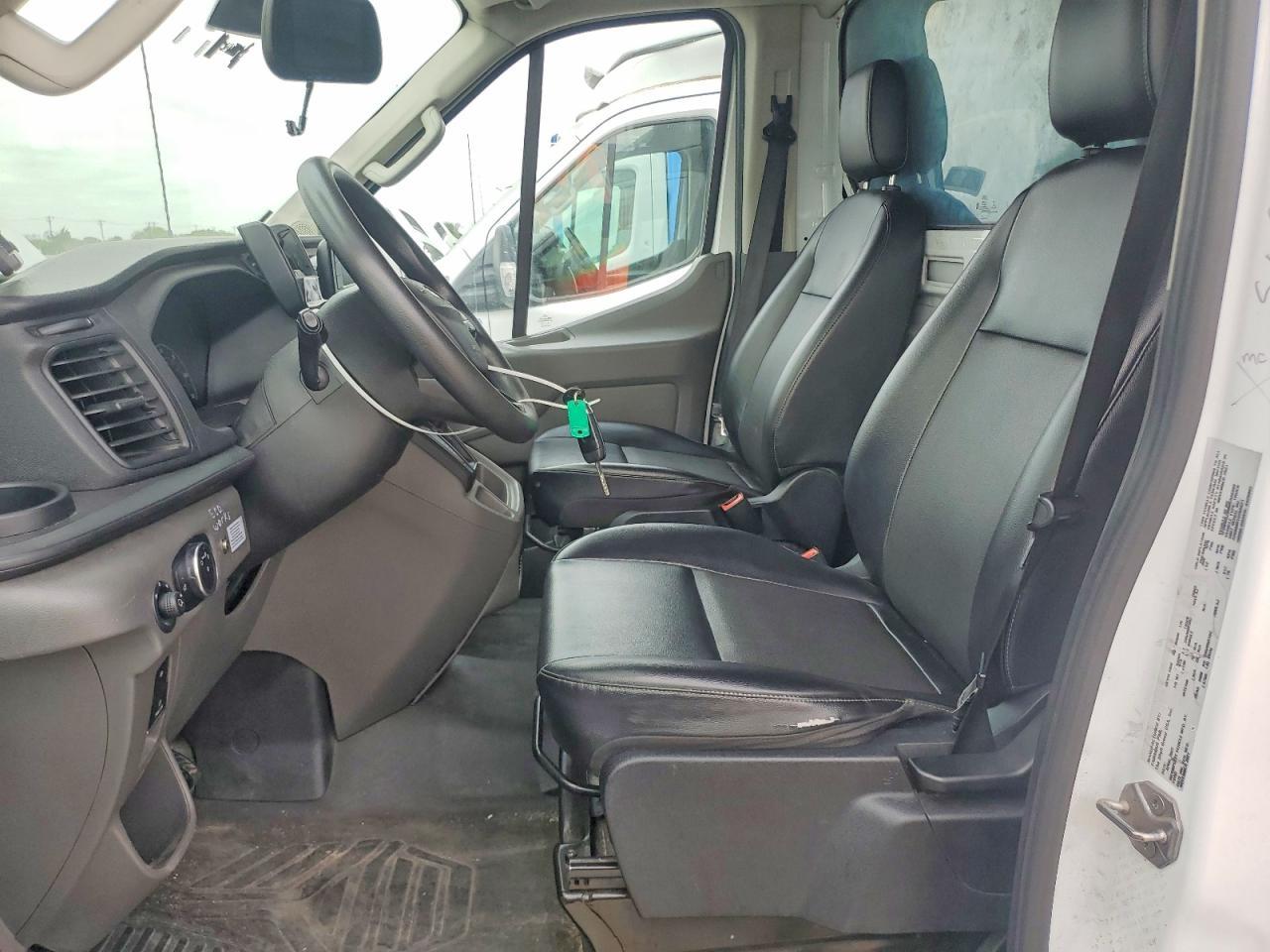 2021 Ford Transit Delivery Truck - Фото 7