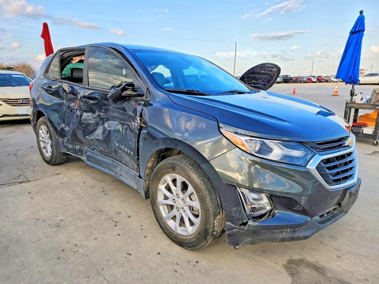 2020 Chevrolet Equinox Ls - Фото 4