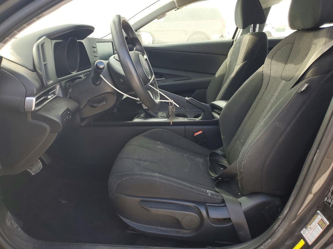 2021 Hyundai Elantra Se - Image 7