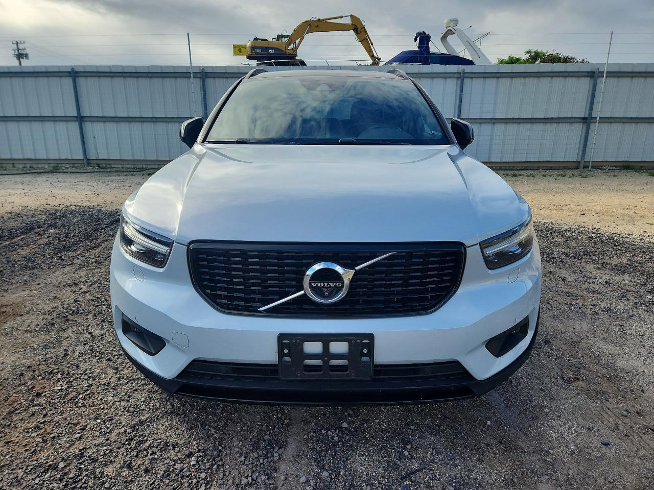 2020 Volvo Xc40 T5 R-Design - Image 5