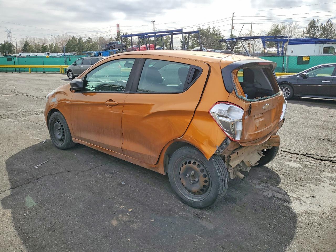 2019 Chevrolet Spark Ls - Фото 2