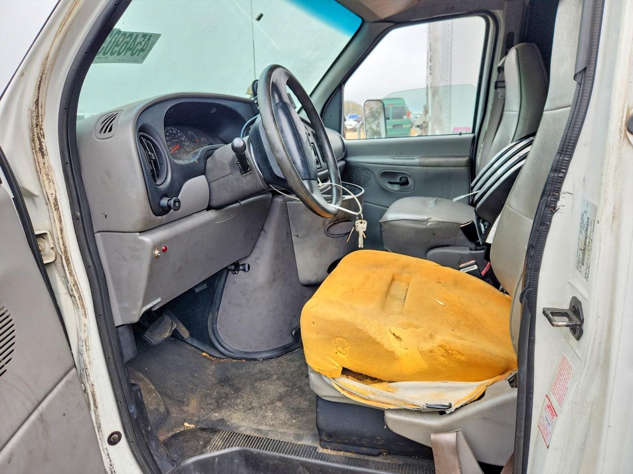 1999 Ford Econoline E350 Super Duty Commercial Cutaway Van - Фото 7