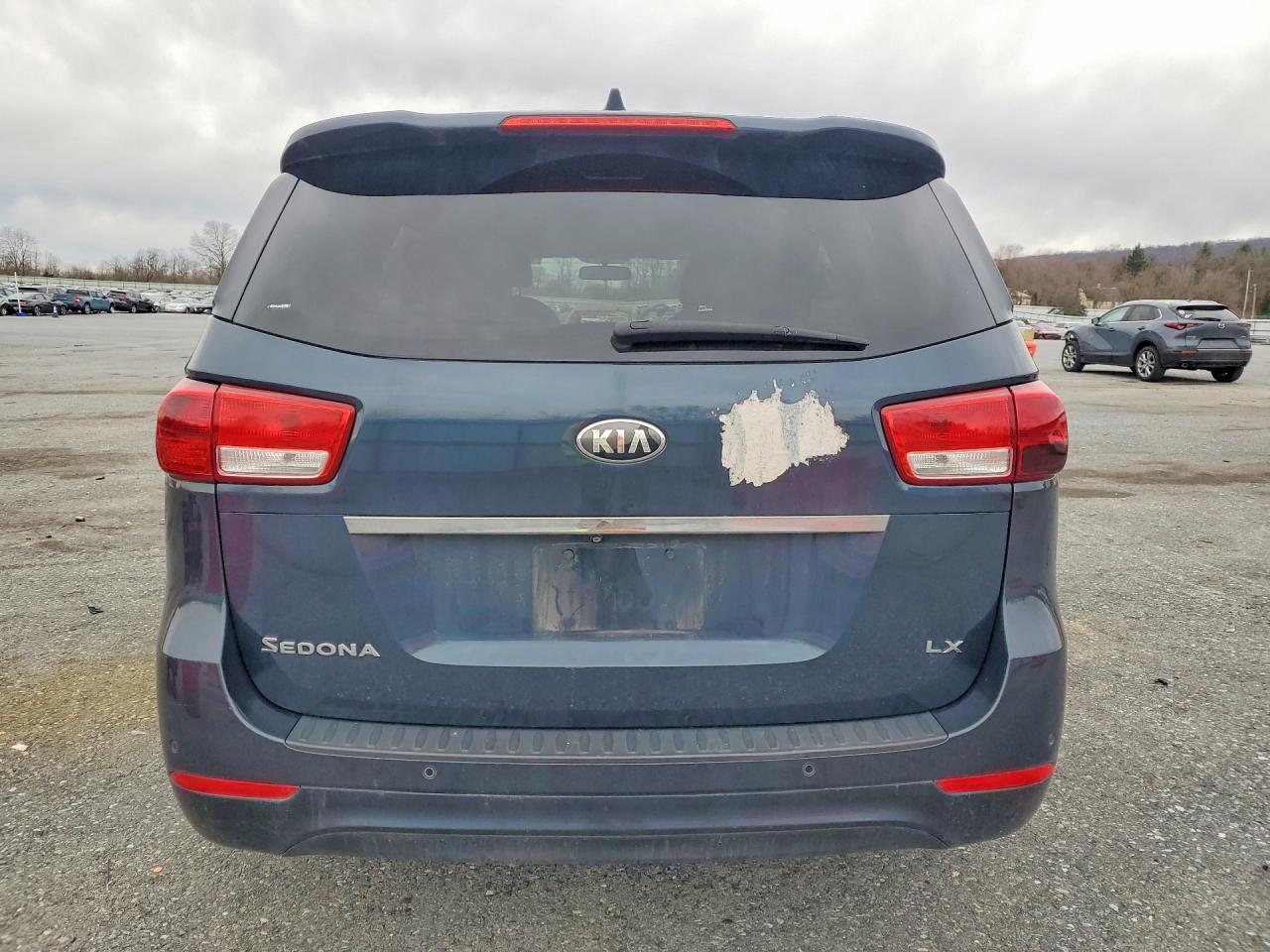 2016 Kia Sedona Lx - Фото 6