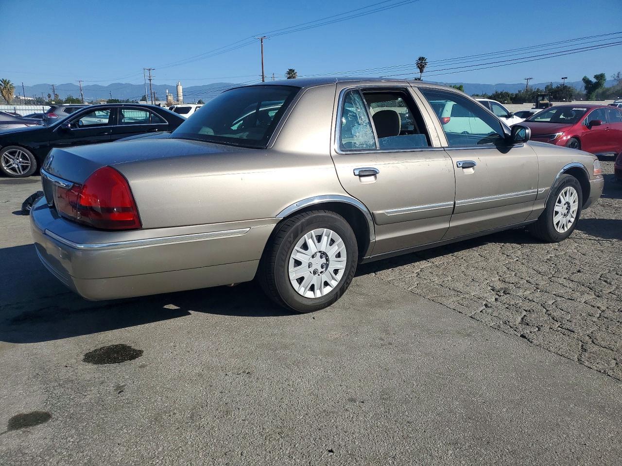 2004 Mercury Grand Marquis Gs - Фото 3