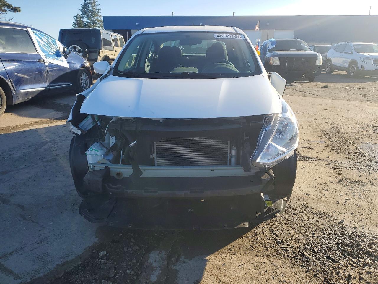 2019 Nissan Versa Sv - Фото 5