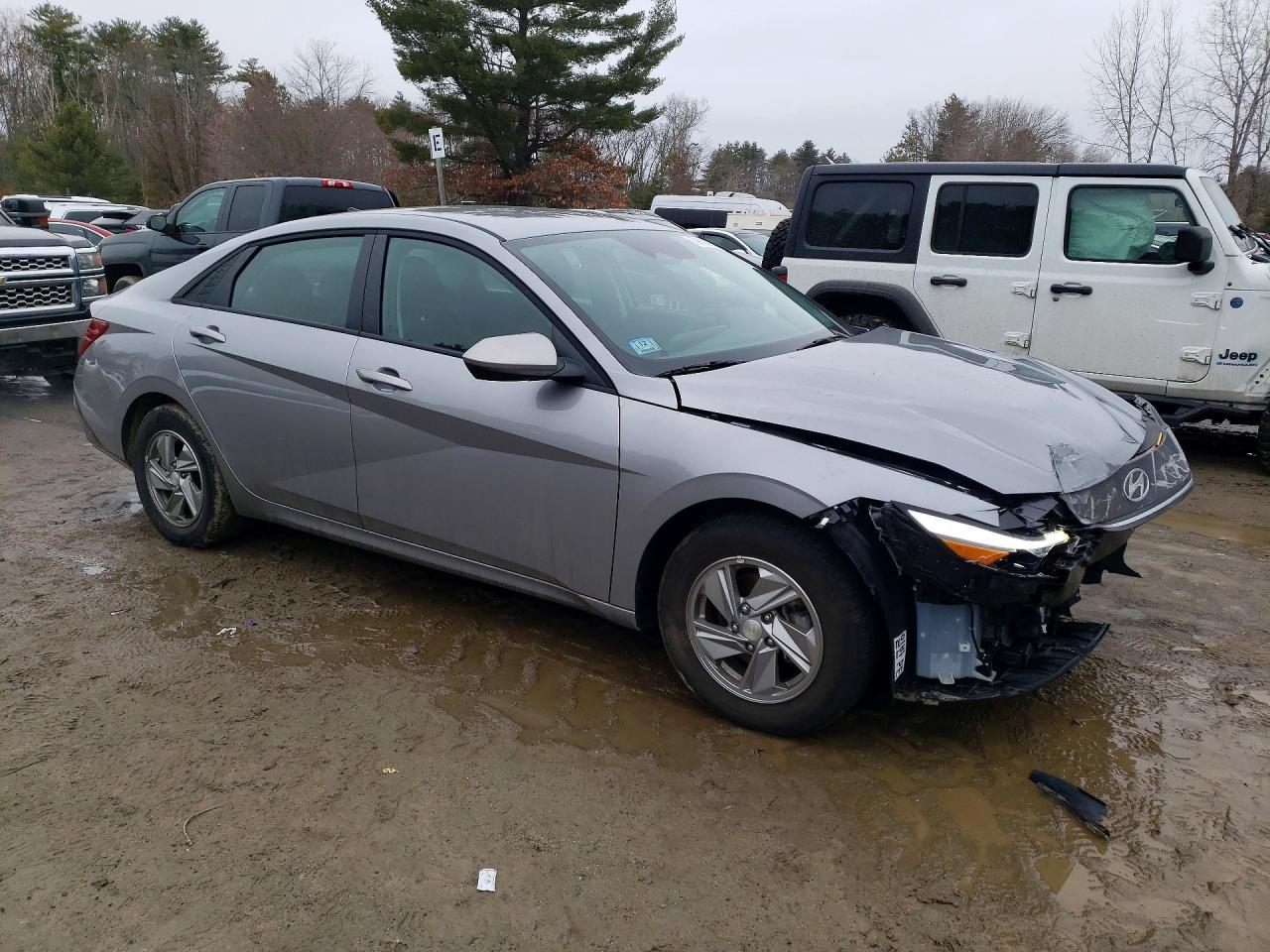 2025 Hyundai Elantra Se - Фото 4