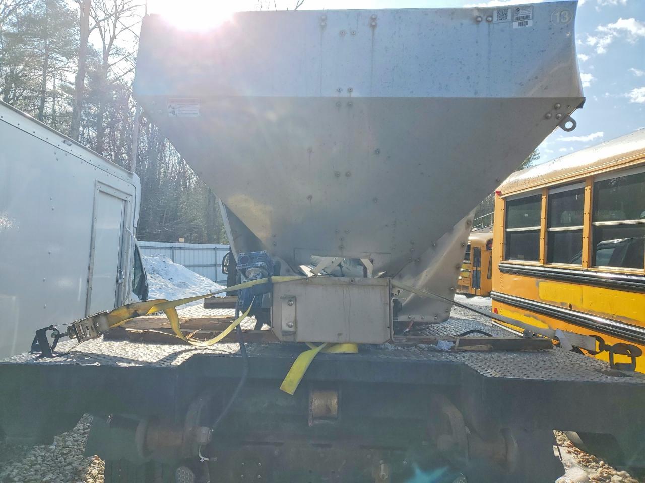 2021 Ford F600 Super Duty Feed Delivery Truck - Image 6