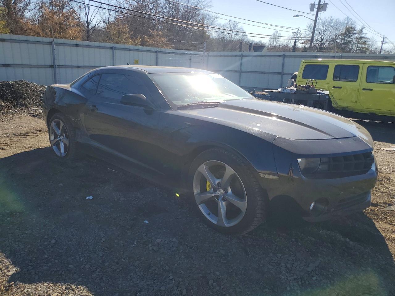 2013 Chevrolet Camaro Ls - Фото 4