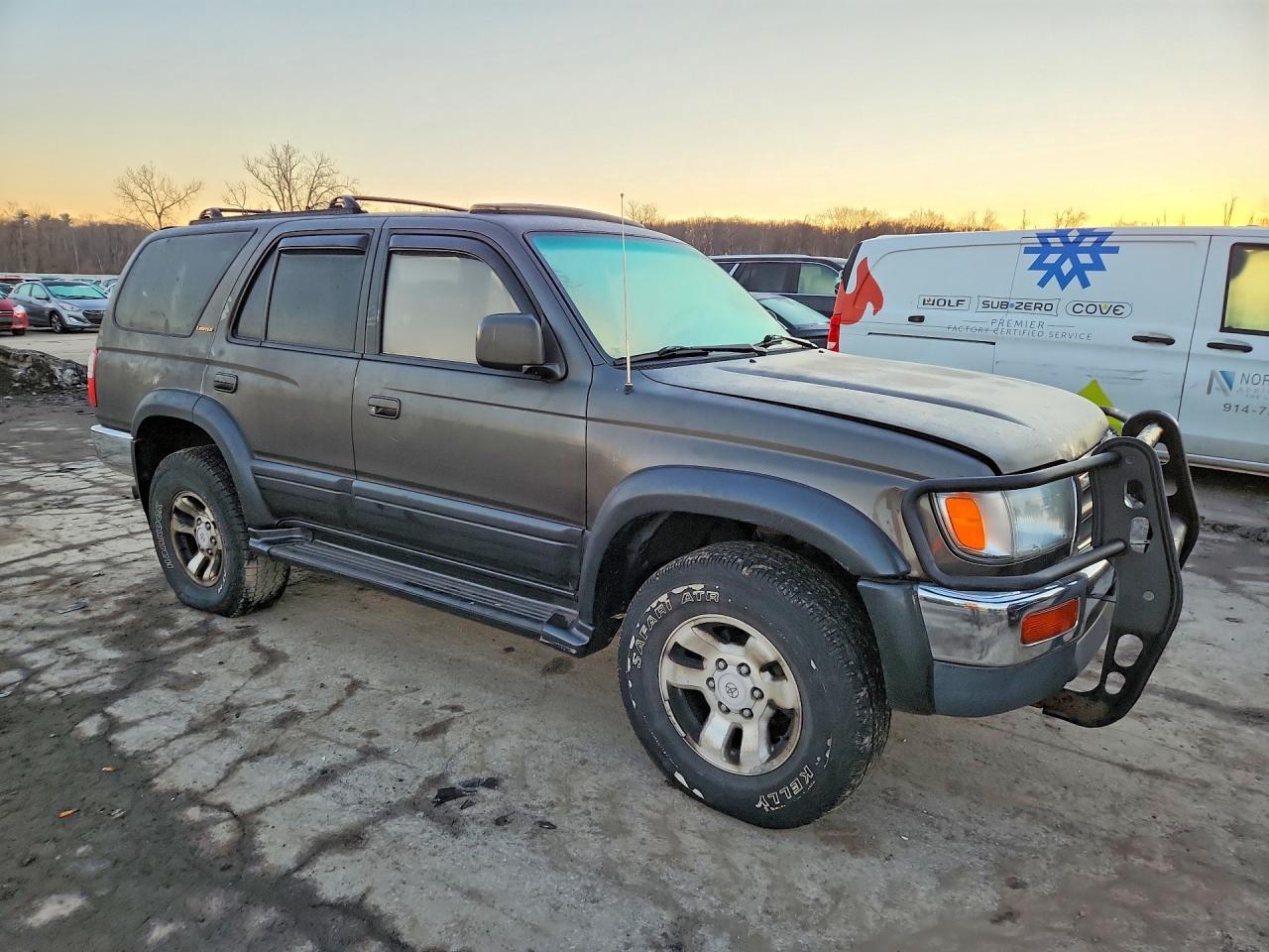 1998 Toyota 4Runner - Image 4