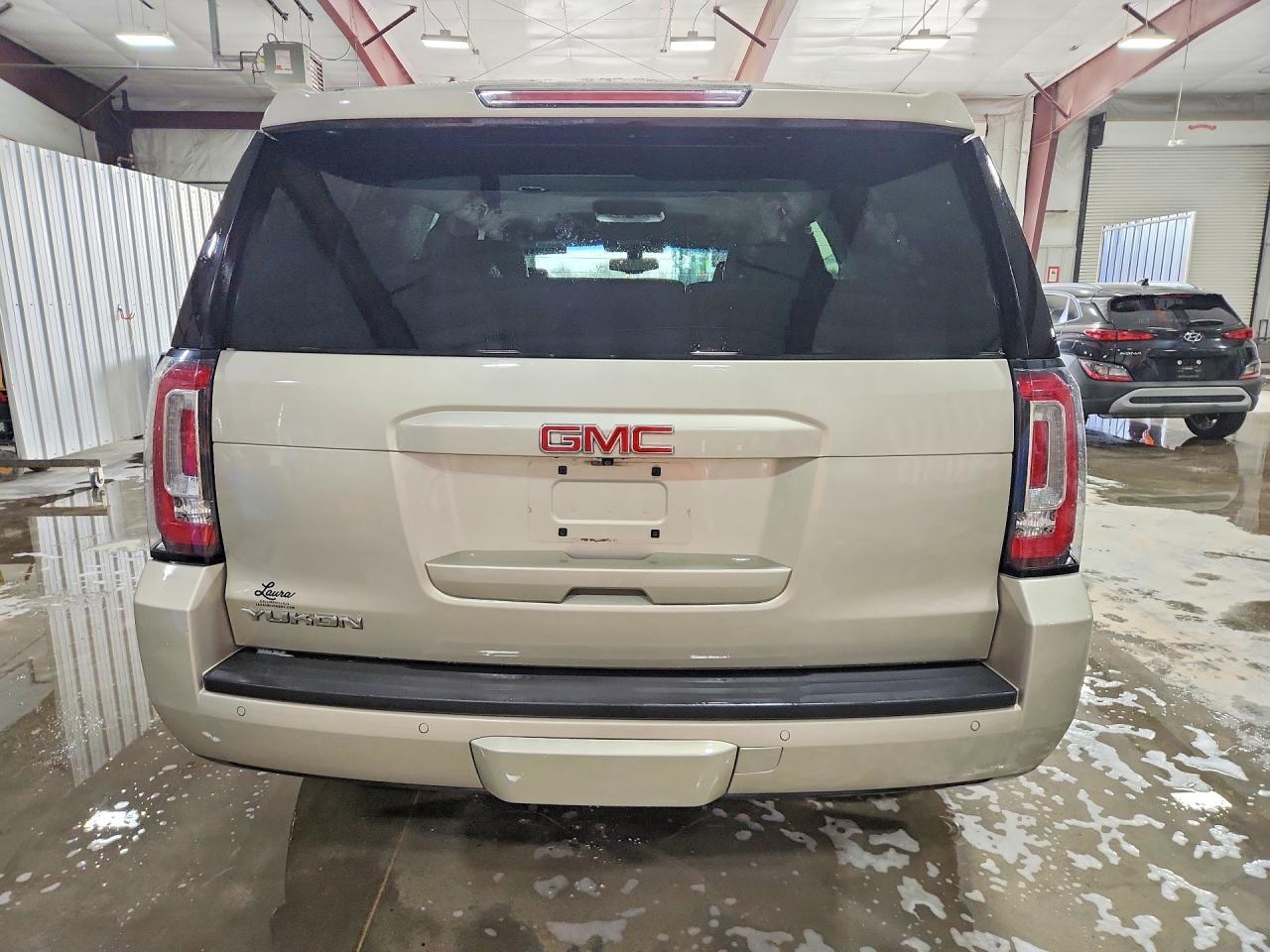 2016 GMC Yukon Sle - Image 6