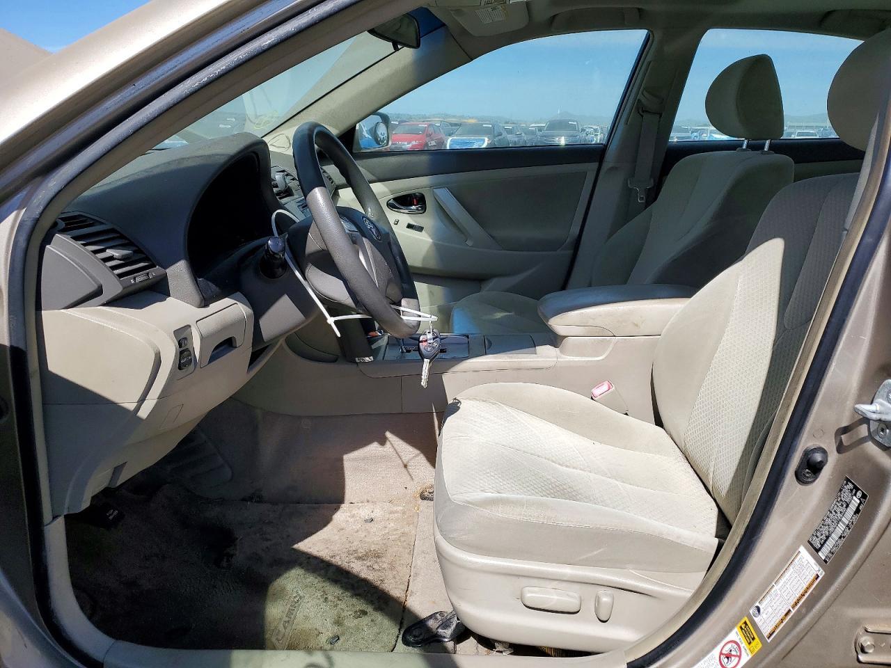 2007 Toyota Camry Le - Image 7