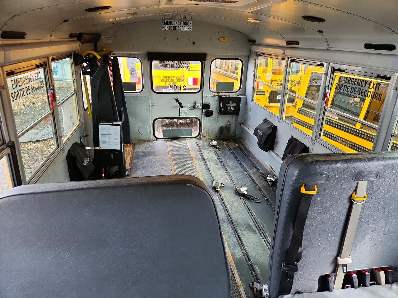 2011 Thomas Minotour G4500 - School Bus - Фото 6