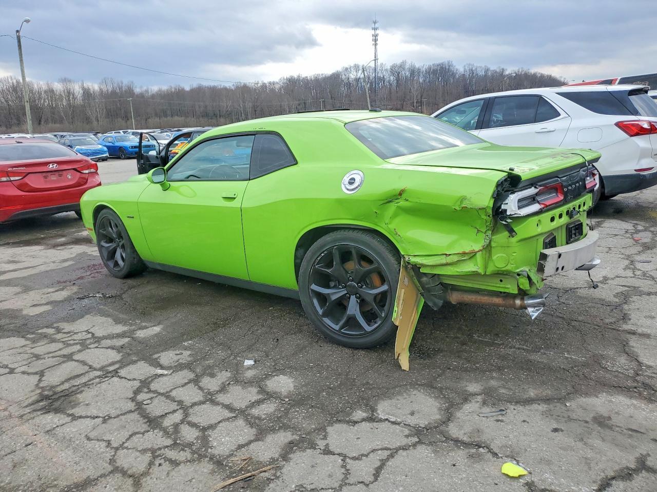 2015 Dodge Challenger Sxt - Фото 2