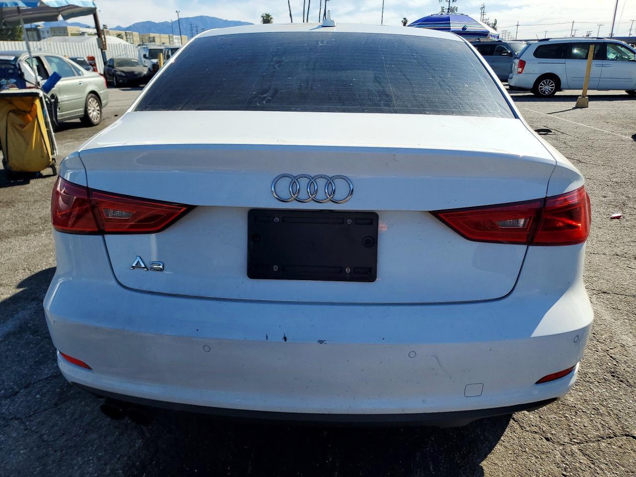 2016 Audi A3 Premium - Фото 6