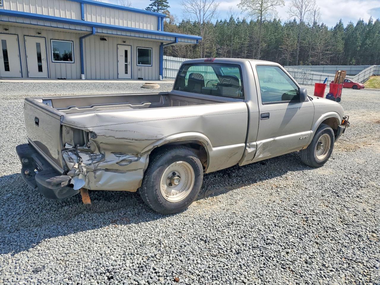 2001 Chevrolet S Truck S10 - Фото 3