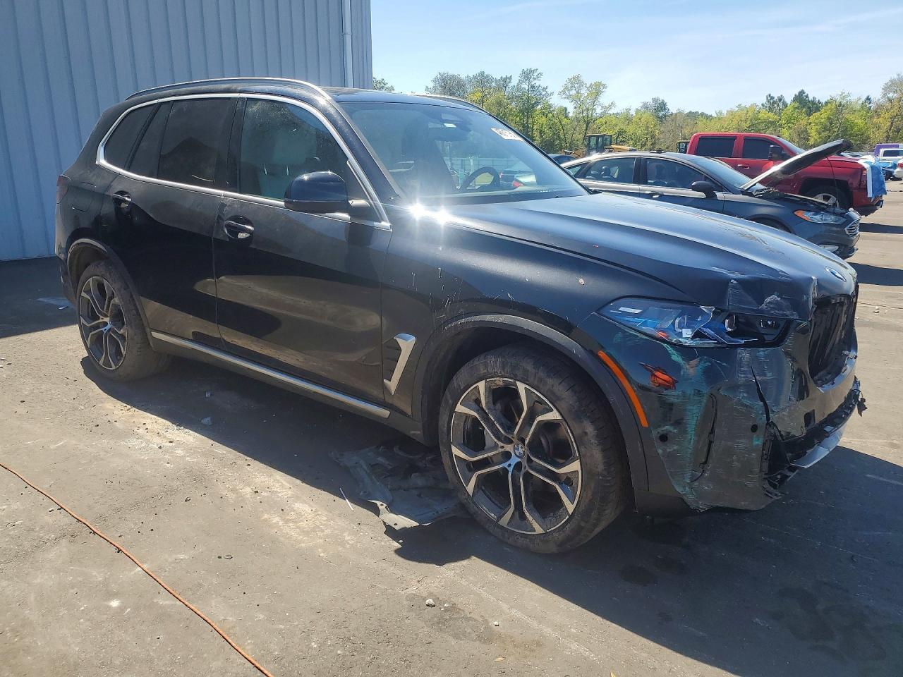 2025 BMW X5 - Фото 4