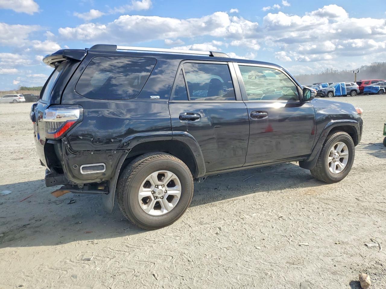 2021 Toyota 4Runner Sr5 - Фото 3