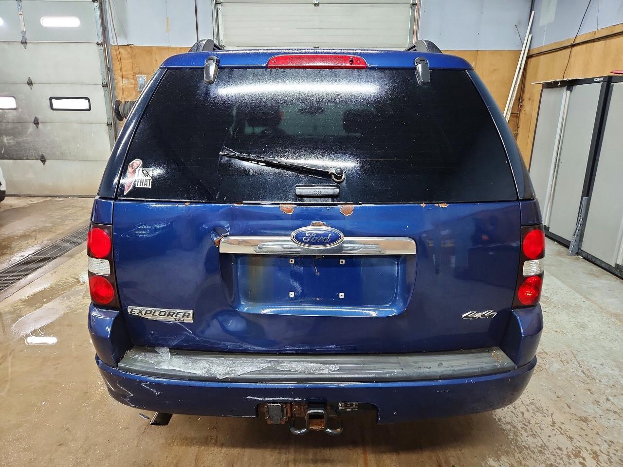 2008 Ford Explorer - Фото 6