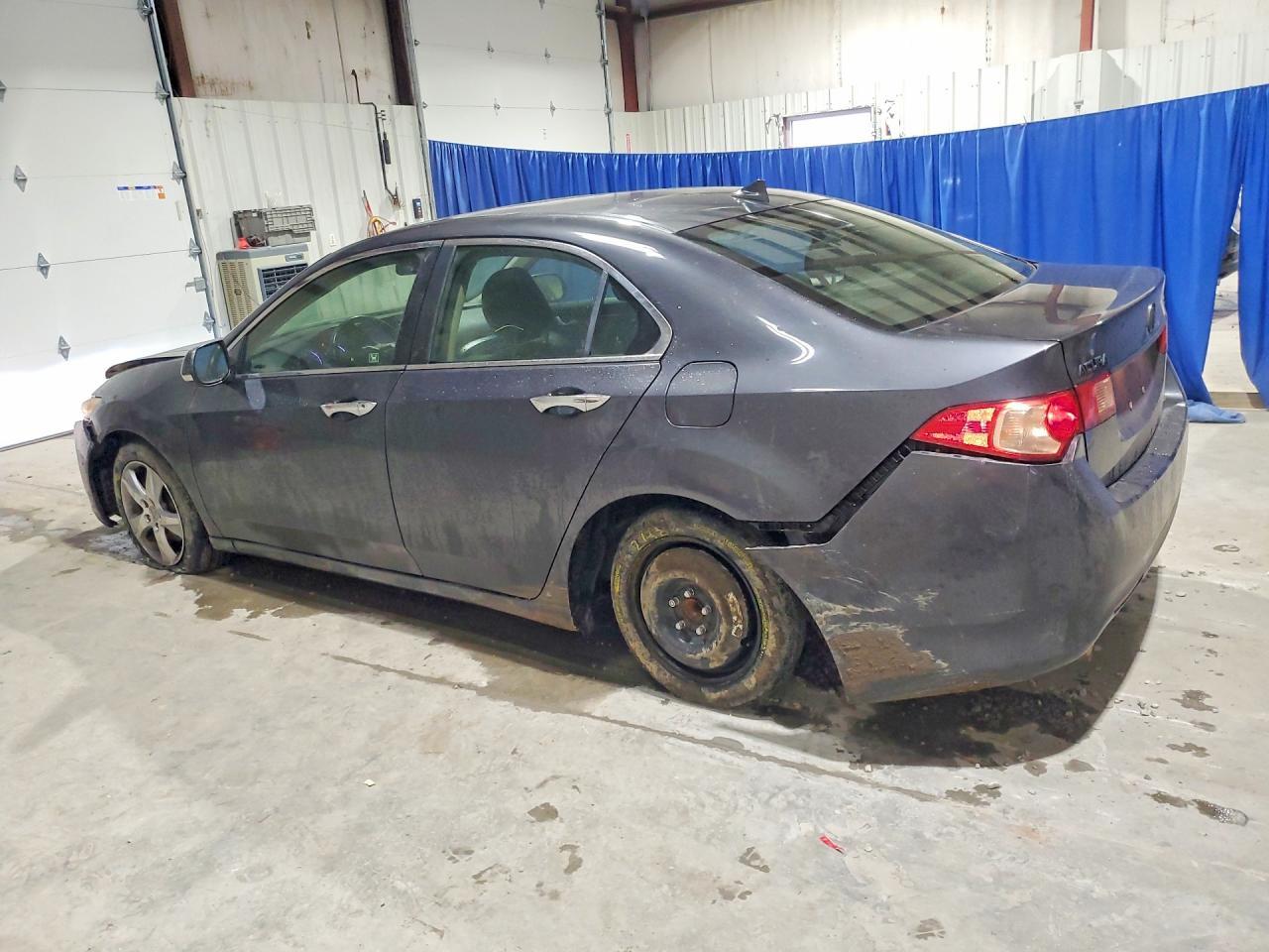 2013 Acura Tsx Tech - Image 2