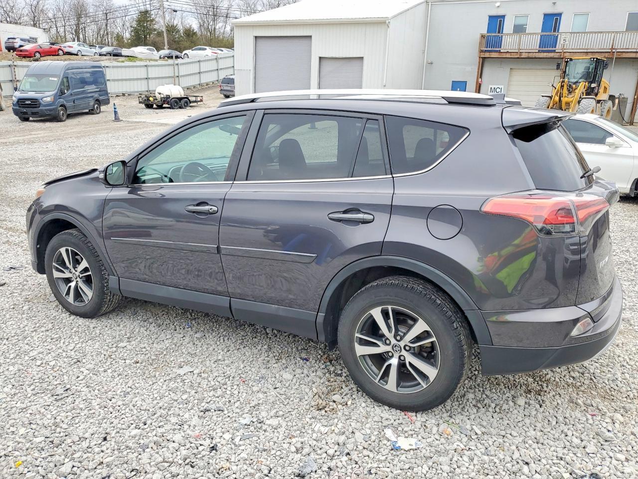2016 Toyota Rav4 Xle - Image 2