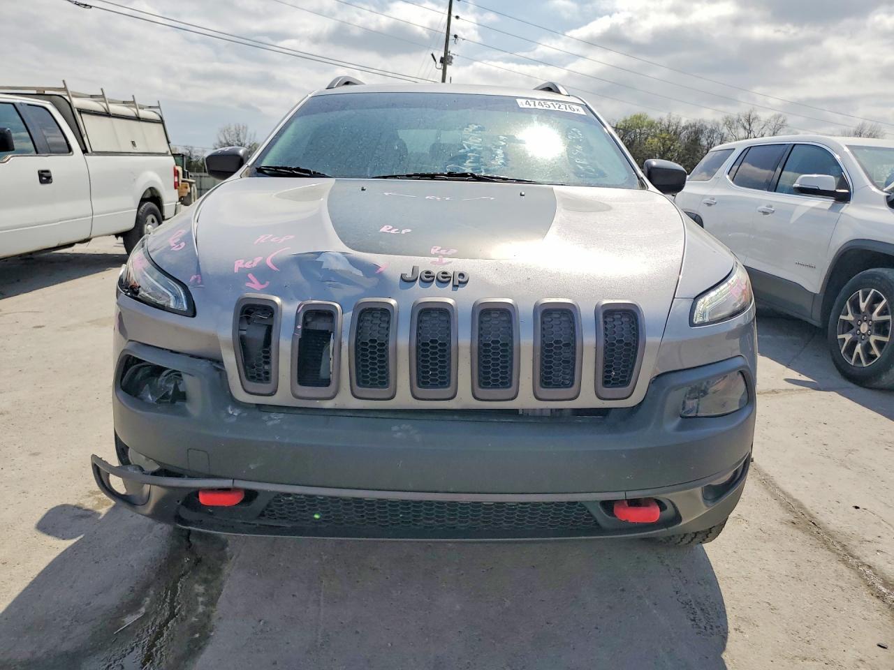2017 Jeep Cherokee Trailhawk - Image 5