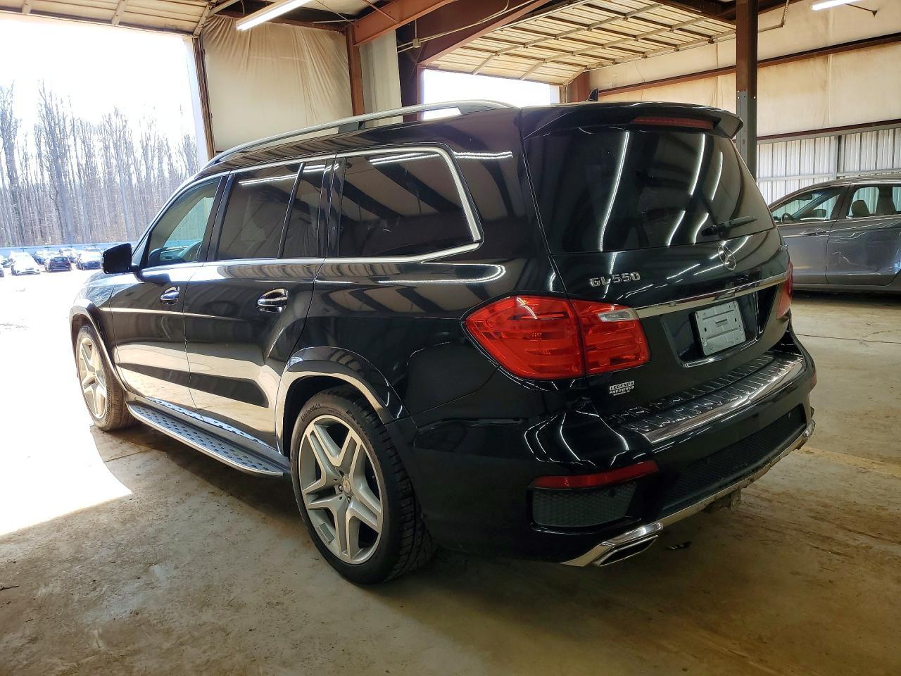 2015 Mercedes-Benz Gl 550 4Matic - Фото 2
