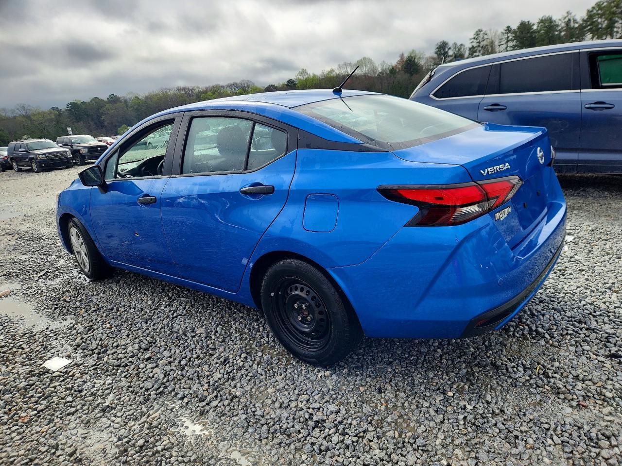 2020 Nissan Versa S - Фото 2
