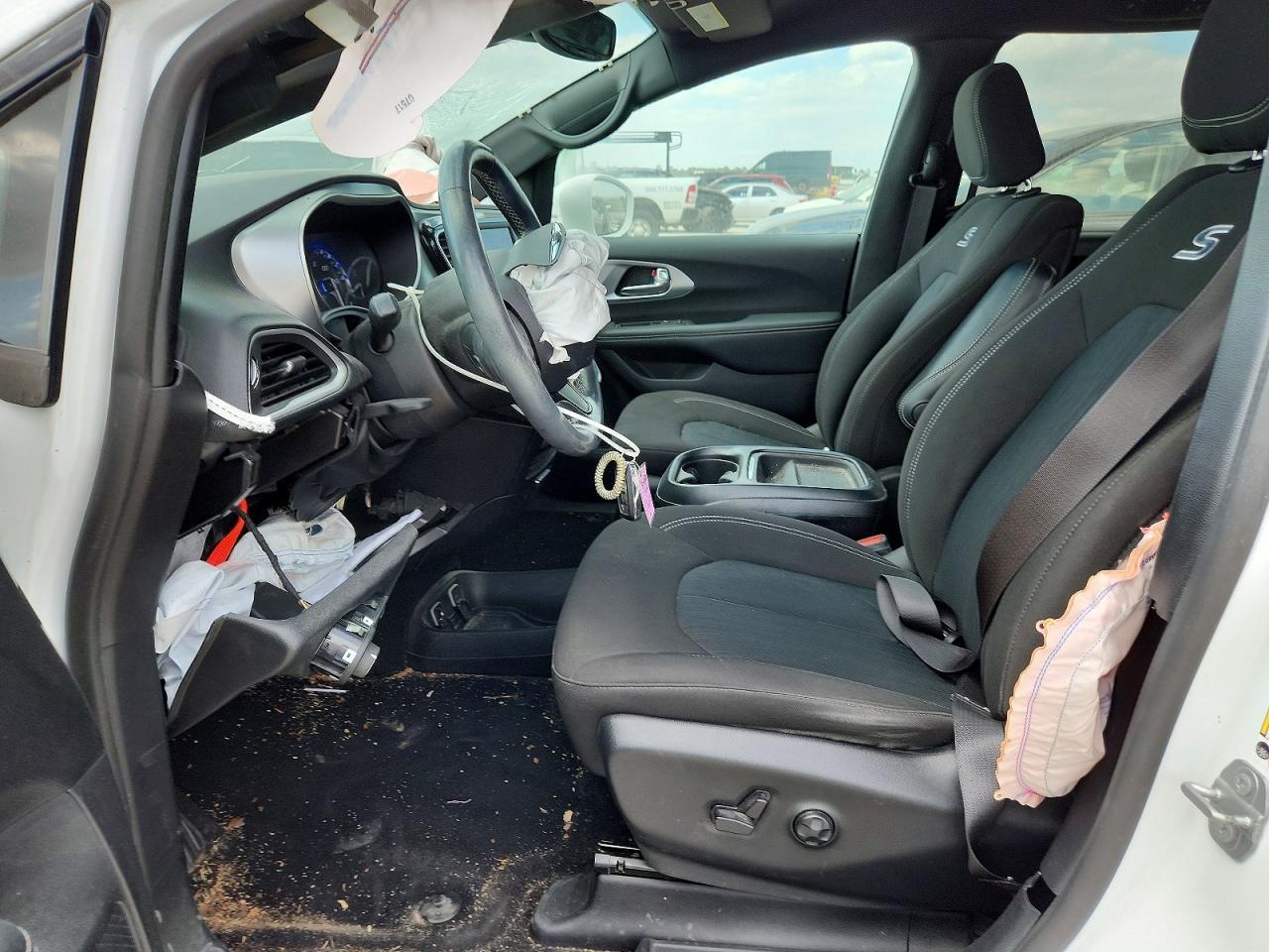 2020 Chrysler Pacifica Touring - Фото 7