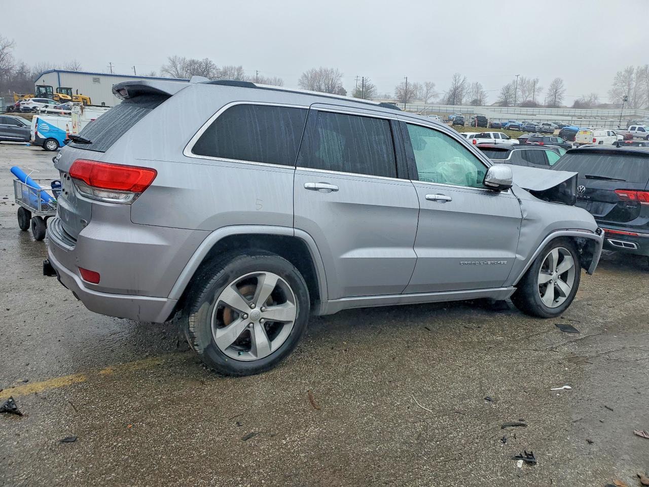 2014 Jeep Grand Cherokee Overland - Image 3