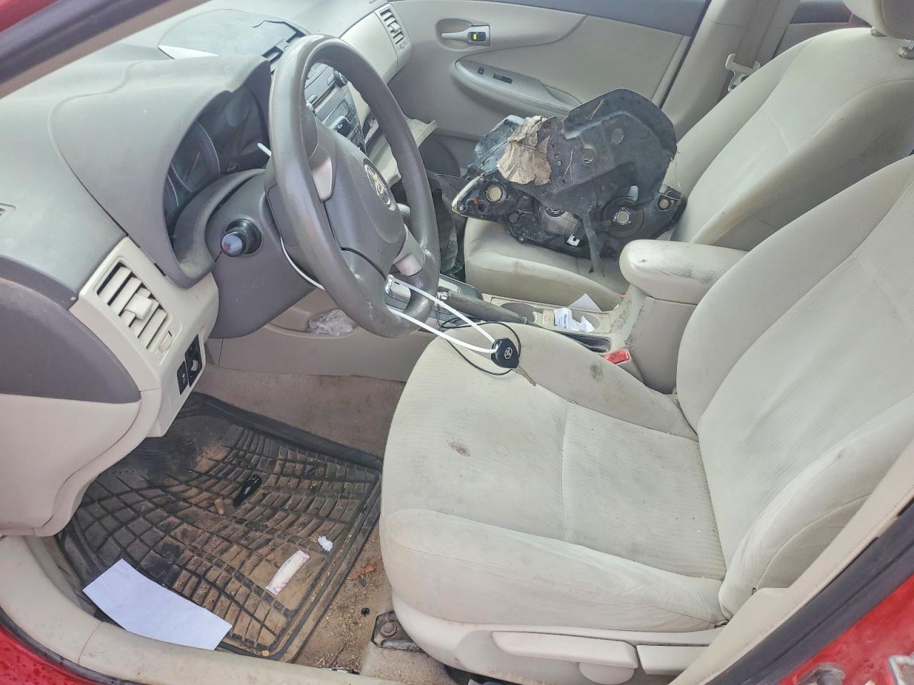 2010 Toyota Corolla Le - Image 7
