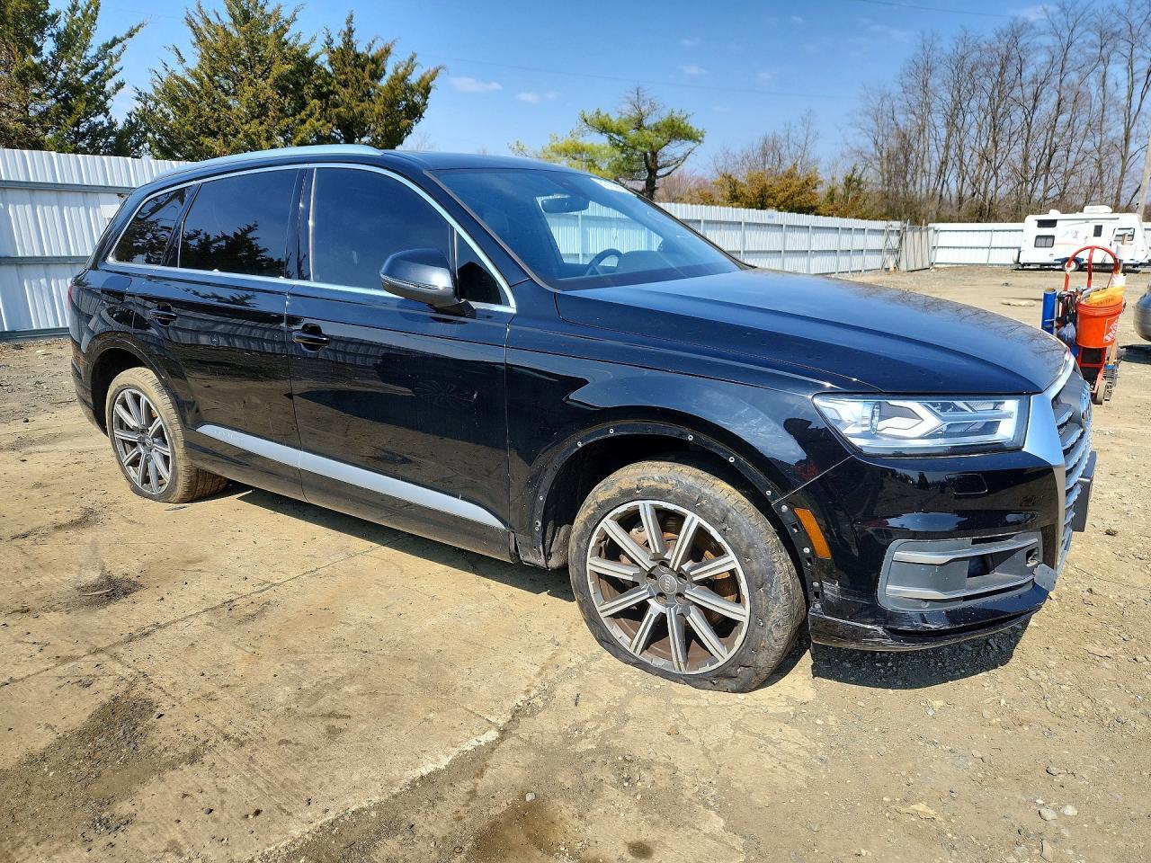 2017 Audi Q7 Premium Plus V6 - Image 4