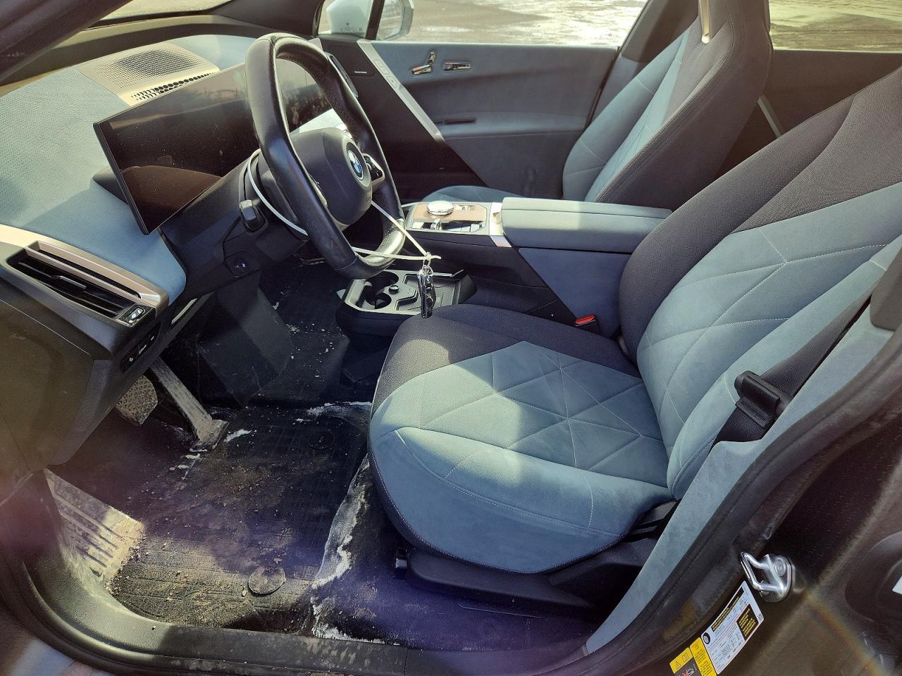 2022 BMW Ix xDrive50 - Image 7