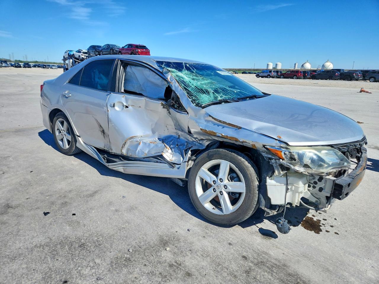 2014 Toyota Camry Se - Image 4